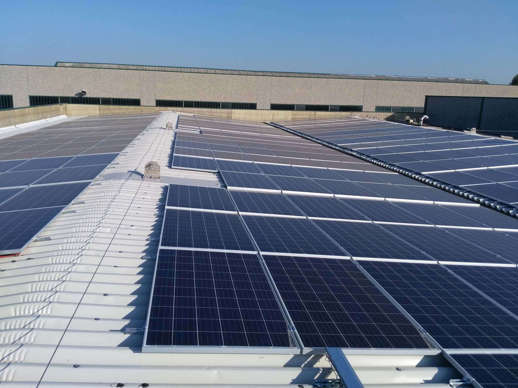 Sistema fotovoltaico cercano a Brescia